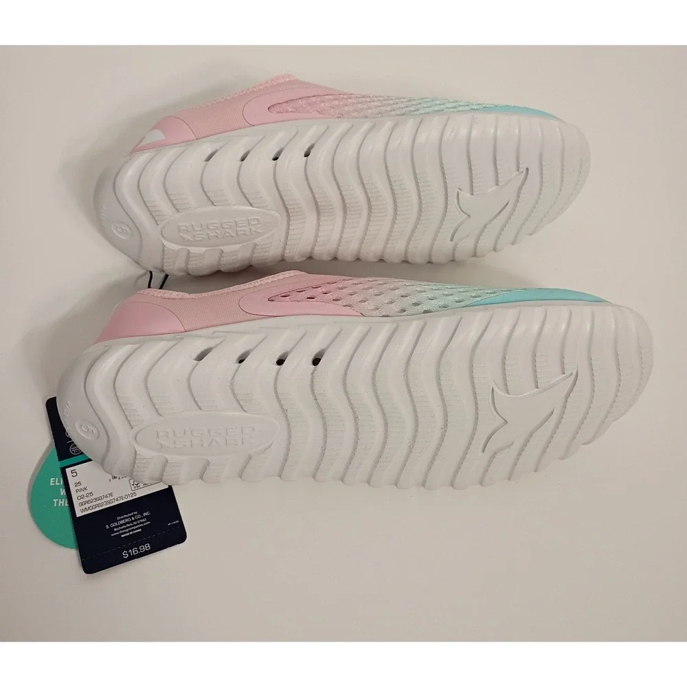 Women's Size 5 Rugged Shark Water Shoes Pink Teal Pretty‎ Water Shoes NWT